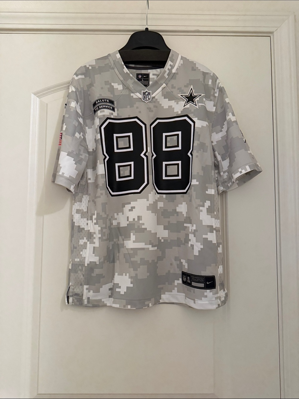 Nike Boys Dallas Cowboys #88 Gray Digital Camo Salute to Service Jersey